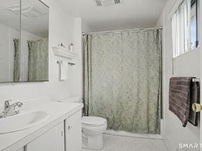 89 Harbor Drive 206, Stamford CT 06902