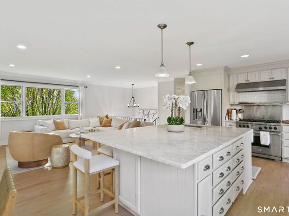 6 Meadowbank Road, Greenwich CT 06870