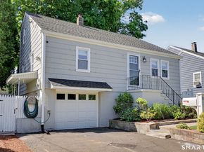 8 Wildmere Lane, Norwalk CT 06851