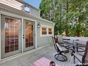 8 Wildmere Lane, Norwalk CT 06851