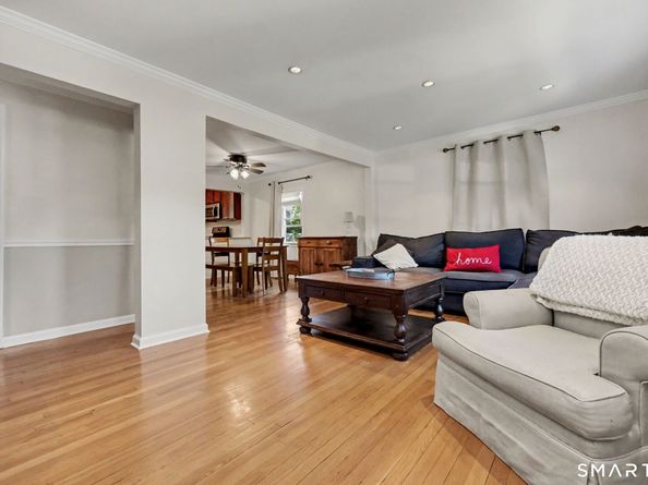 8 Wildmere Lane, Norwalk CT 06851