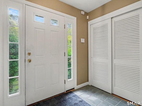 103 Steep Hill Road, Weston CT 06883