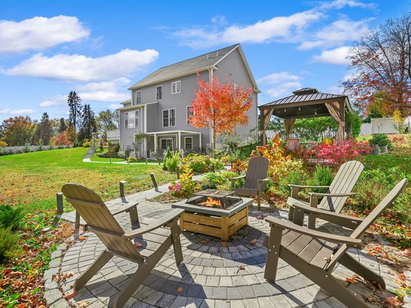 450 James Farm Road, Stratford CT 06614