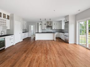 6 Walnut Ridge Court, Stamford CT 06904
