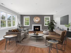 6 Walnut Ridge Court, Stamford CT 06904