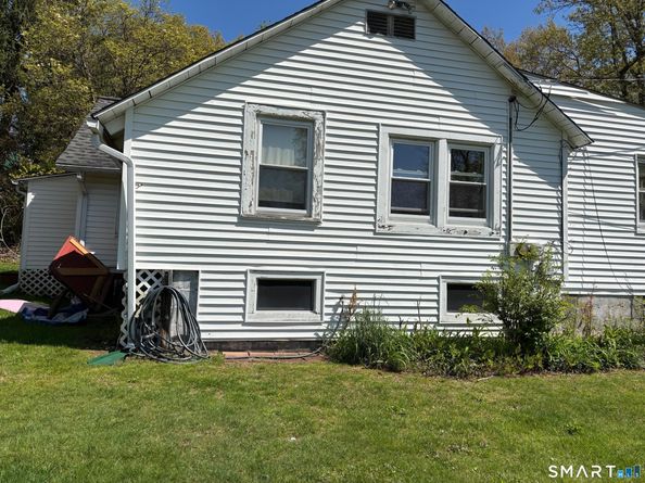 111 Winibig Trail, Shelton CT 06484
