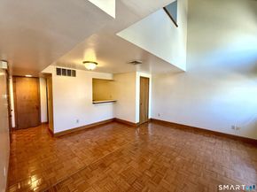 105 Tremont Avenue C, Bridgeport CT 06606
