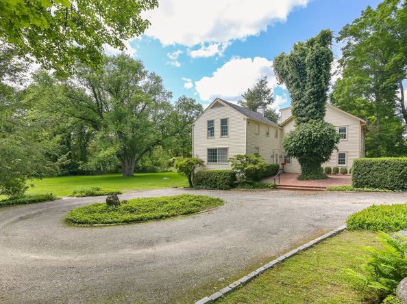 708 Ponus Ridge, New Canaan CT 06840