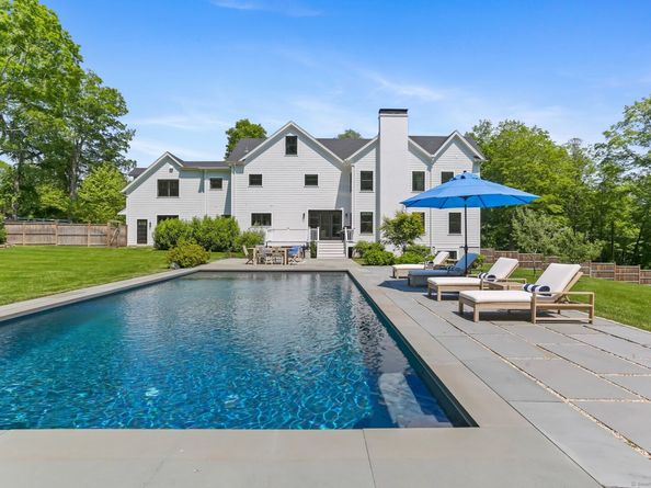 2015 Redding Road, Fairfield CT 06824