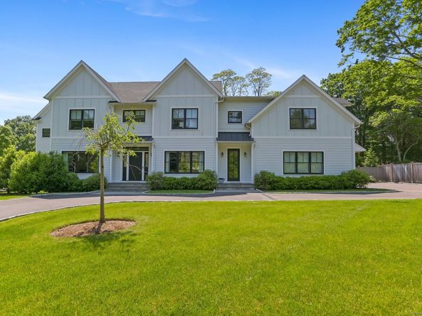 2015 Redding Road, Fairfield CT 06824