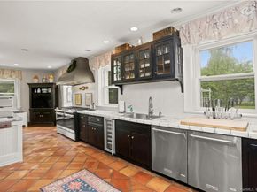 124 Old Battery Road, Bridgeport CT 06605