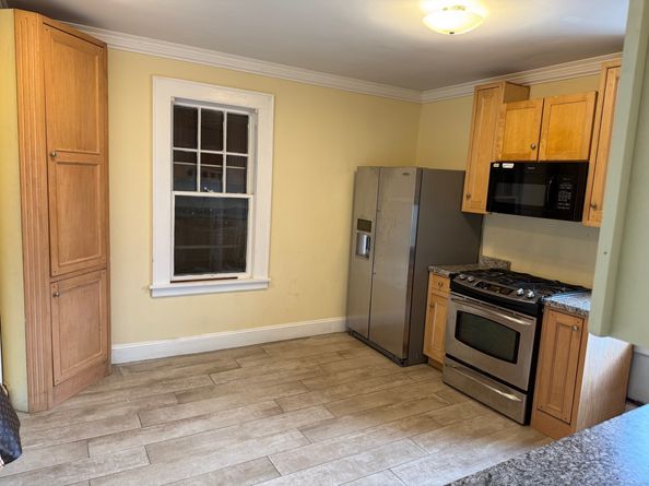 439 Charles Street, Bridgeport CT 06606