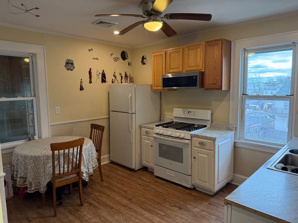 439 Charles Street, Bridgeport CT 06606