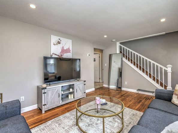 25 Broadway, Bridgeport CT 06606