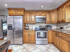 25 Broadway, Bridgeport CT 06606