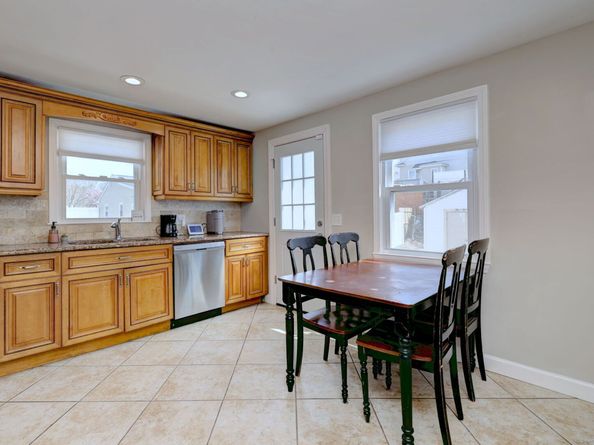 25 Broadway, Bridgeport CT 06606