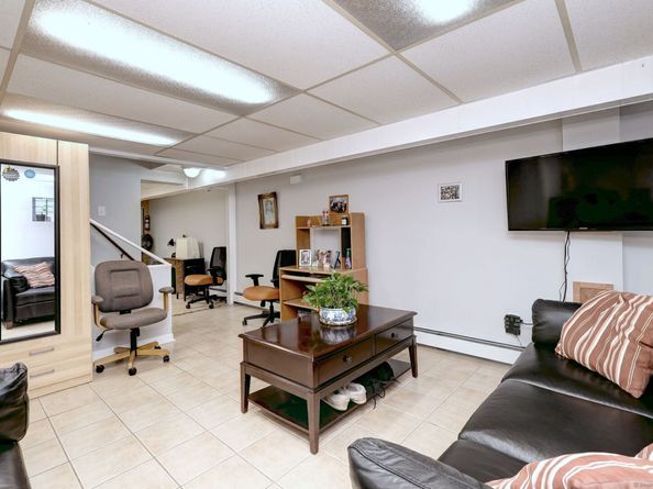 1852 Madison Avenue, Bridgeport CT 06606
