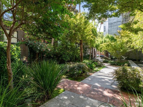 1510 Park Avenue 302, Emeryville CA 94608