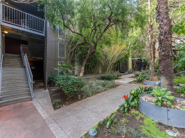 1510 Park Avenue 302, Emeryville CA 94608