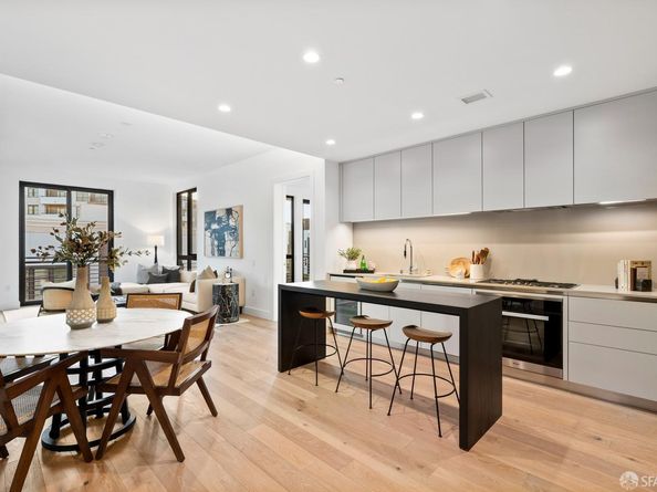 1 Bristol Court 521, San Francisco CA 94130