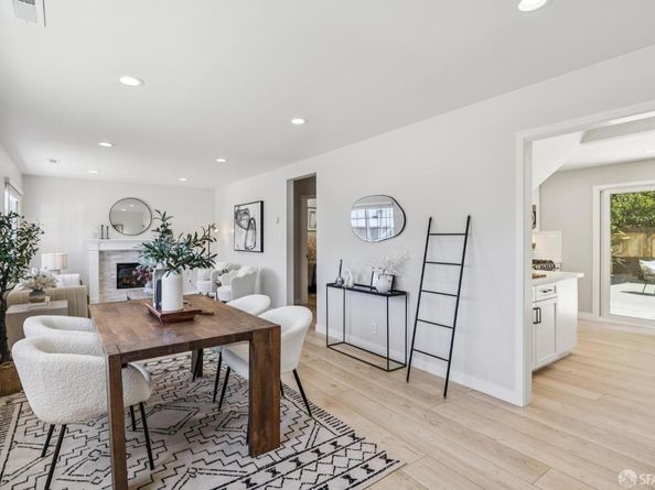727 Lockhaven Drive, Pacifica CA 94044