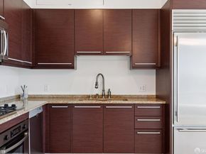 425 1st Street 4304, San Francisco CA 94105