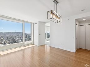 425 1st Street 4304, San Francisco CA 94105