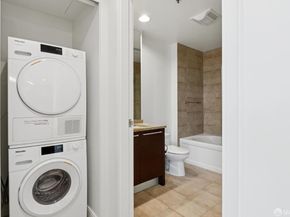425 1st Street 4304, San Francisco CA 94105