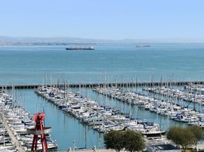 425 1st Street 4304, San Francisco CA 94105
