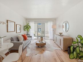 427 Lagunitas Avenue 305, Oakland CA 94610