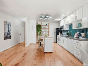 427 Lagunitas Avenue 305, Oakland CA 94610