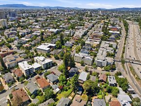 427 Lagunitas Avenue 305, Oakland CA 94610