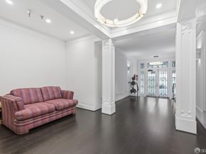 1441 Jones Street 301, San Francisco CA 94109