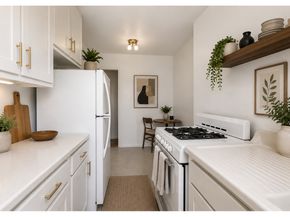 208 East Broadway J602, New York NY 10002