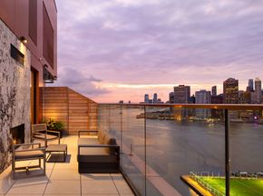 50 Bridge Park Drive 25A, Brooklyn NY 11201