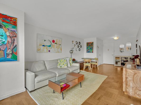 205 3rd Avenue 7G, New York NY 10003