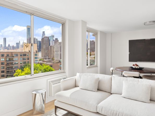 555 Main Street 1308, New York NY 10044