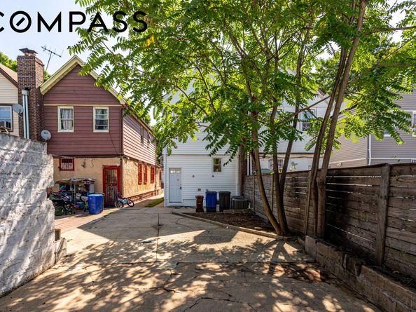 586 East 42nd Street, Brooklyn NY 11203