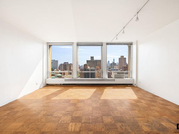343 East 30th Street 19K, New York NY 10016