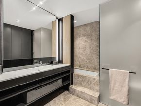 522 West 29th Street 4A, New York NY 10001