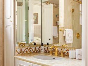 419 East 57th Street 6F, New York NY 10022