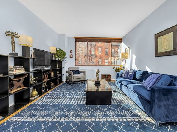 350 West 50th Street 3F, New York NY 10019