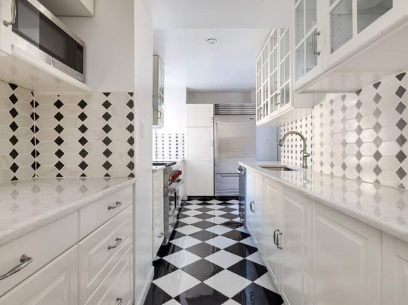 11 East 86th Street 11A, New York NY 10028