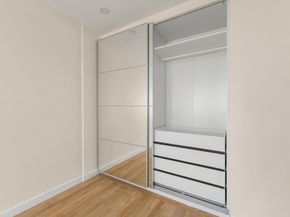 60 East 9th Street 519, New York NY 10003