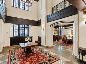 320 East 42nd Street 1001, New York NY 10017