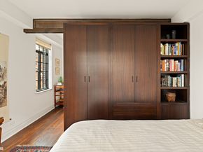 320 East 42nd Street 1001, New York NY 10017