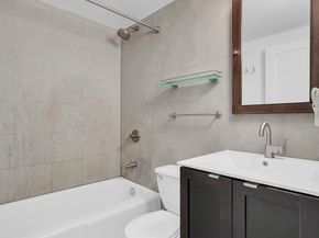 214 Ave A 2D, New York NY 10009