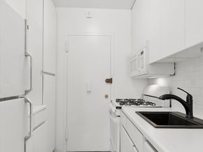 60 Sutton Place S 10FN, New York NY 10022