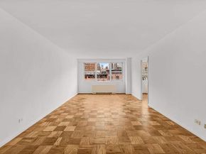 360 West 22nd Street 6L, New York NY 10011