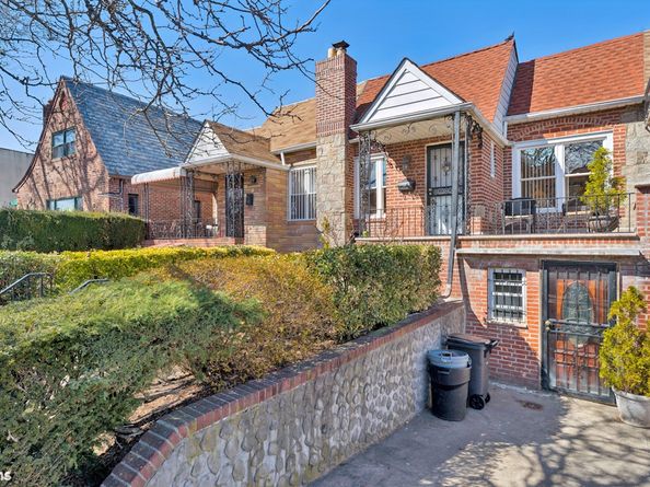 85-71 67th Avenue, Queens NY 11374